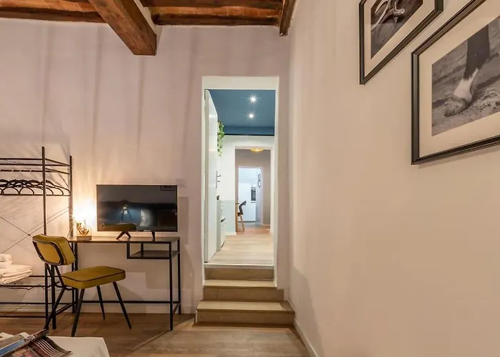 Horse Apartment Nel Centro Di Siena